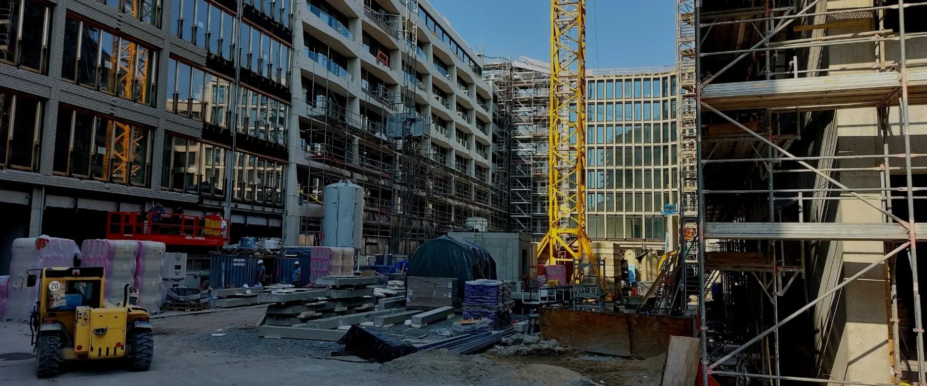 MC’s concrete cosmetics and waterproofing expertise were in great demand on the site of Berlin’s “Am Tacheles” reconstruction project.